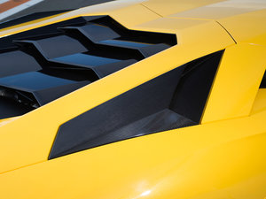 2017A(y)ventador S (x)(ji)^