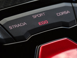 2017Aventador S п؅^