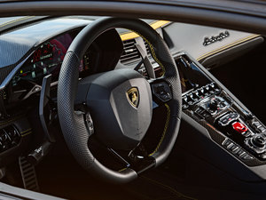 2017Aventador S п؅^