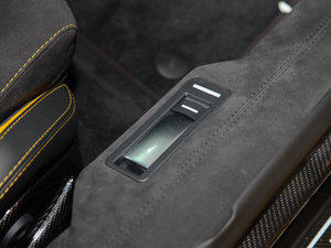 2017款Aventador S 空间座椅