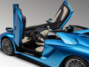 2018Aventador S Roadster g