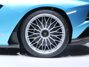 2018Aventador S Roadster ^