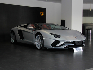 2018A(y)ventador S Roadster w^