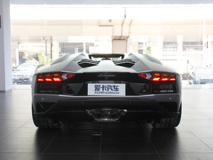 2018A(y)ventador S Roadster 	