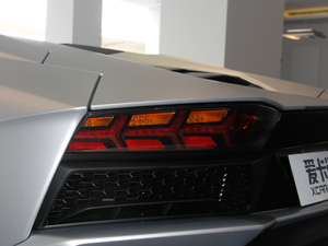 2018Aventador S Roadster ^