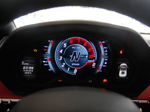 2018Aventador S Roadster x