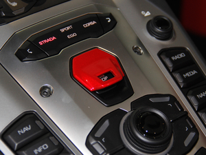 2018Aventador S Roadster п؅^