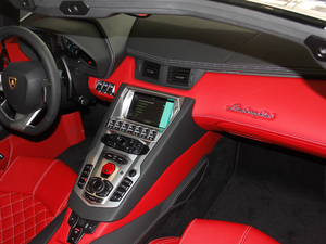 2018Aventador S Roadster п_