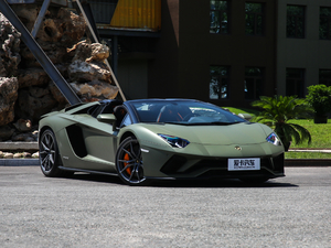2018Aventador S Roadster w^