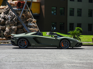 2018Aventador S Roadster w^