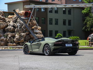 2018Aventador S Roadster w^