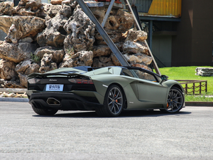 2018Aventador S Roadster w^