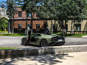 2018Aventador S Roadster w^