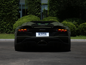 2018Aventador S Roadster ^