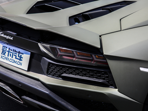 2018Aventador S Roadster ^