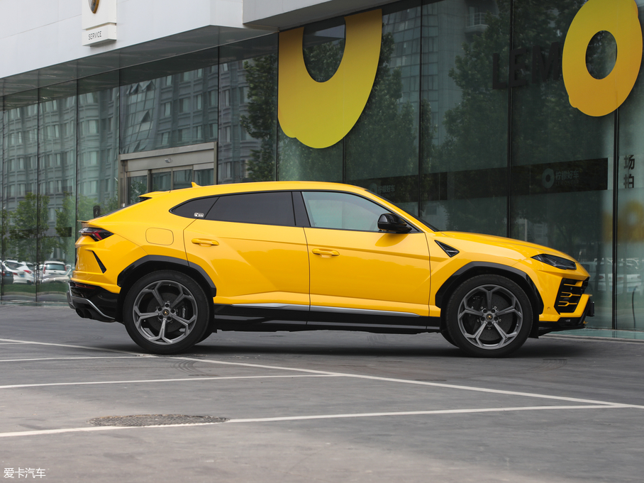 2018Urus 4.0T V8