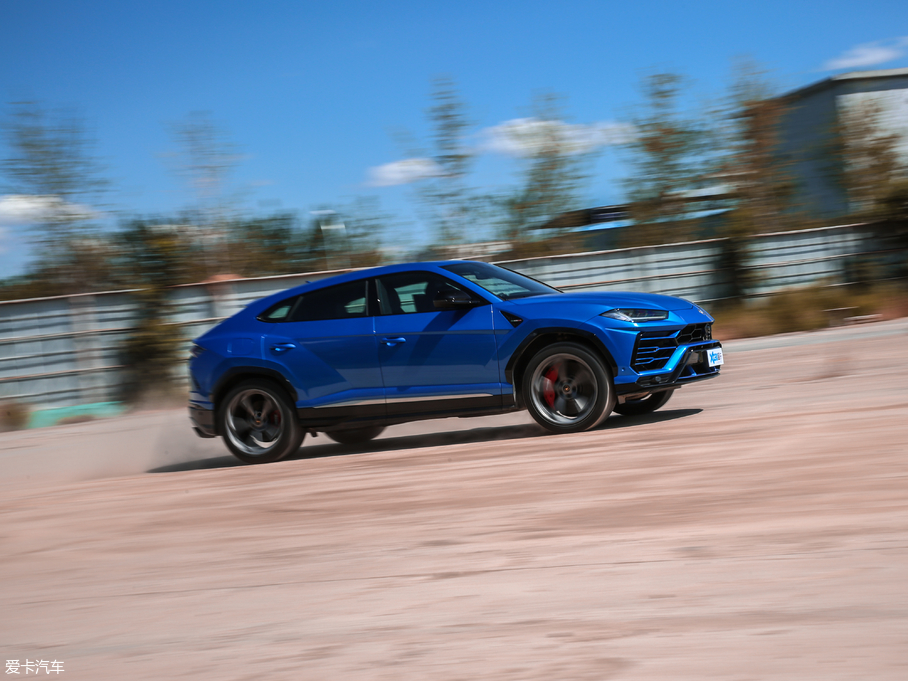 2018Urus 4.0T V8