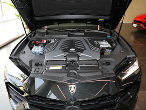 2018款4.0T V8 发动机