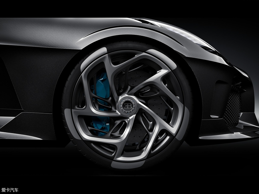 2019��La Voiture Noire ������