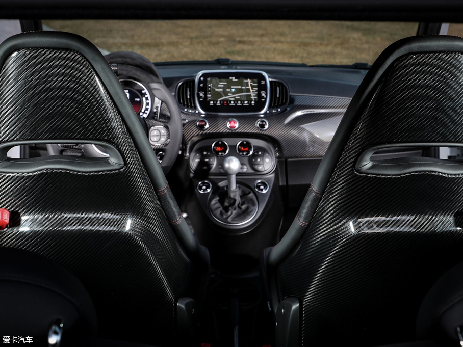 2019Ɓ500 Abarth 595 esseesse