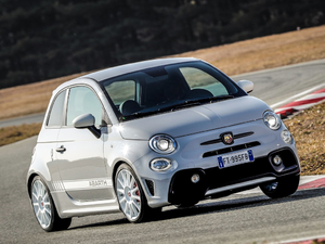 2019Abarth 595 esseesse w^