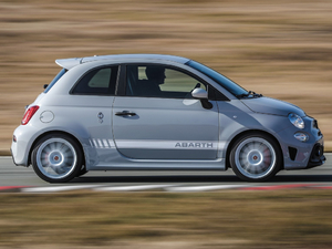 2019Abarth 595 esseesse w^