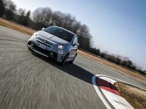 2019Abarth 595 esseesse w^