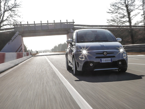 2019Abarth 595 esseesse w^