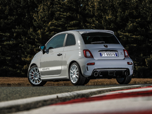 2019款Abarth 595 esseesse 整体外观