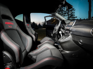 2019款Abarth 595 esseesse 空间座椅
