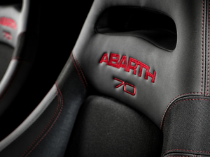 2019款Abarth 595 esseesse 空间座椅
