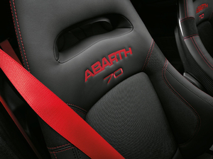 2019款Abarth 595 esseesse 空间座椅