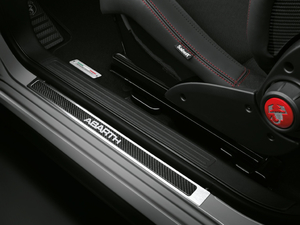 2019款Abarth 595 esseesse 空间座椅