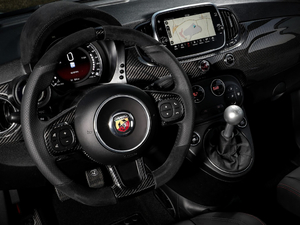 2019款Abarth 595 esseesse 中控区