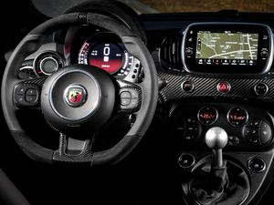 2019款Abarth 595 esseesse 中控区