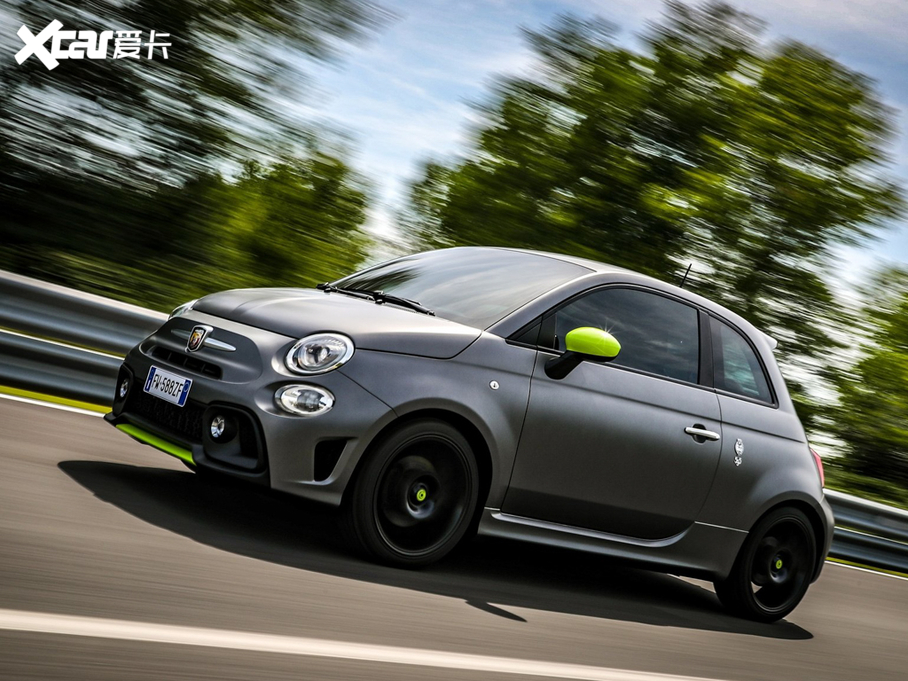 2020Ɓ500  595 Abarth Pista