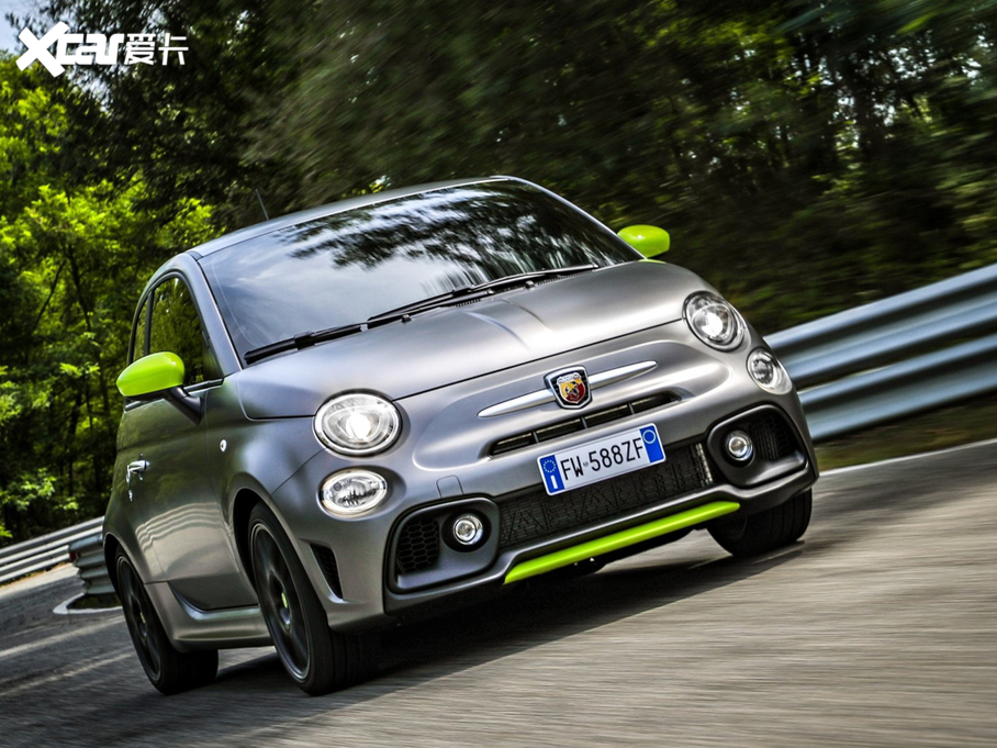 2020Ɓ500  595 Abarth Pista