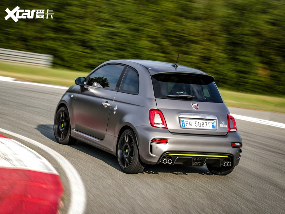2020Ɓ500  595 Abarth Pista