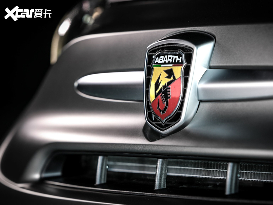 2020Ɓ500  595 Abarth Pista