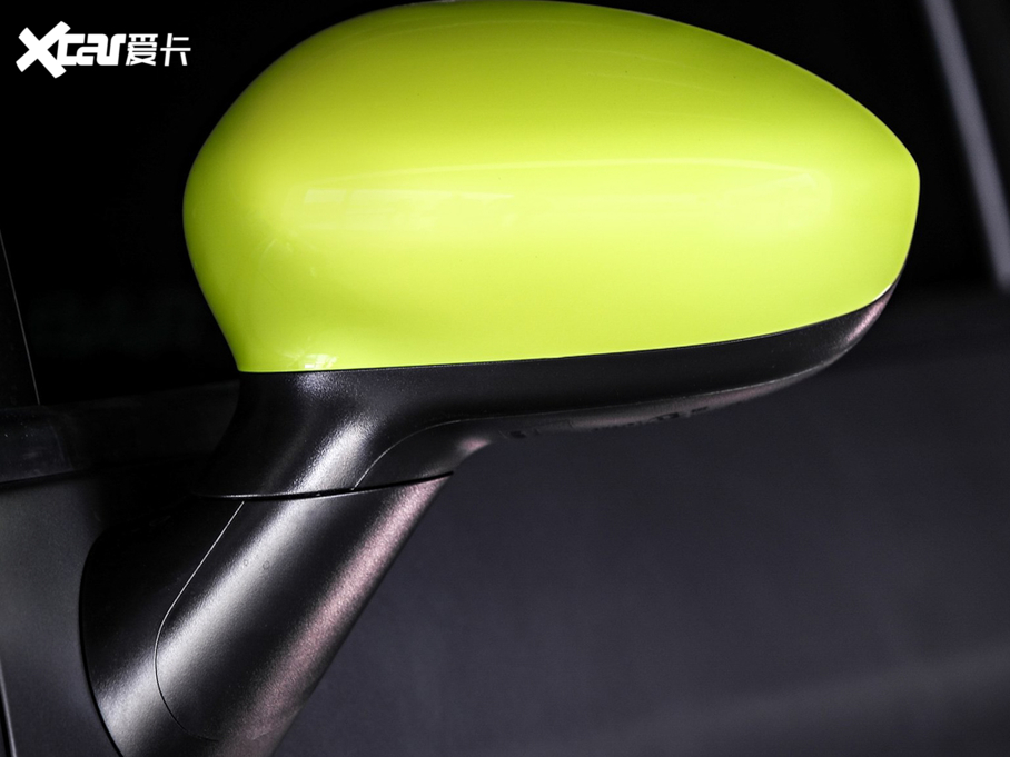 2020Ɓ500  595 Abarth Pista