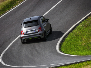 2020 595 Abarth Pista w^