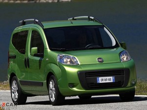2009ƁFiorino Qubo w^