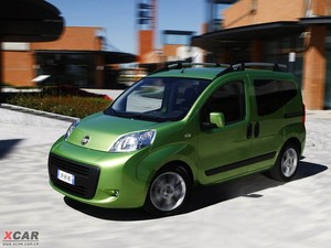 2009ƁFiorino Qubo w^