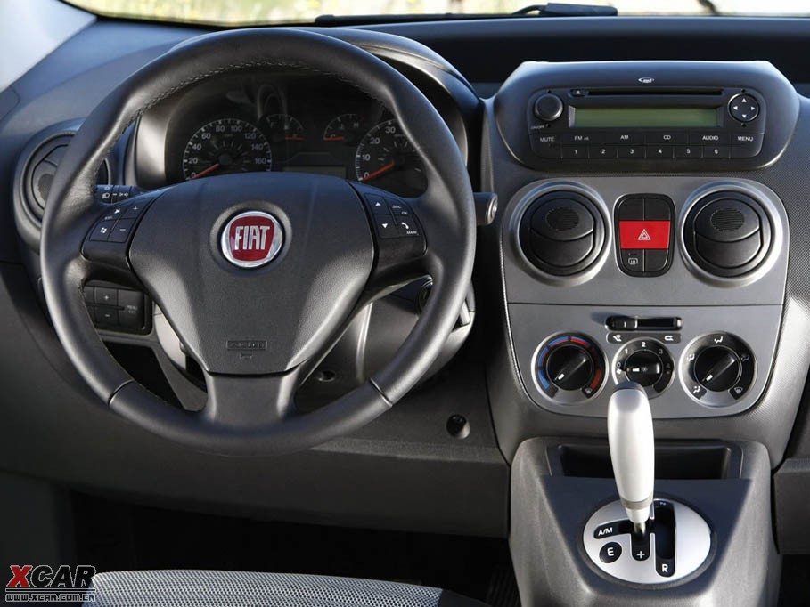 2009��Ɓ���Fiorino Qubo 