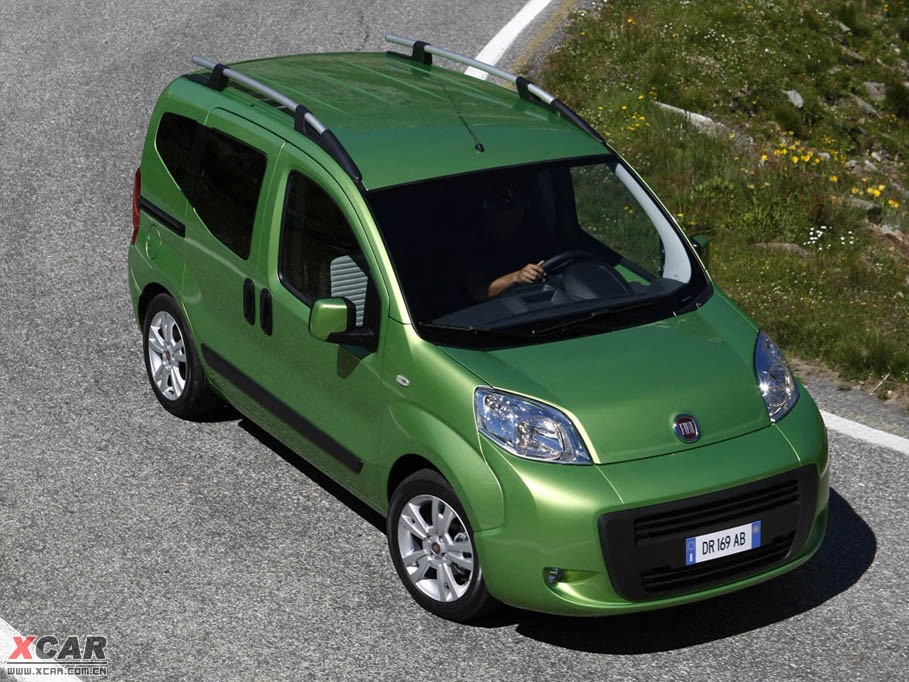 2009��Ɓ���Fiorino Qubo 