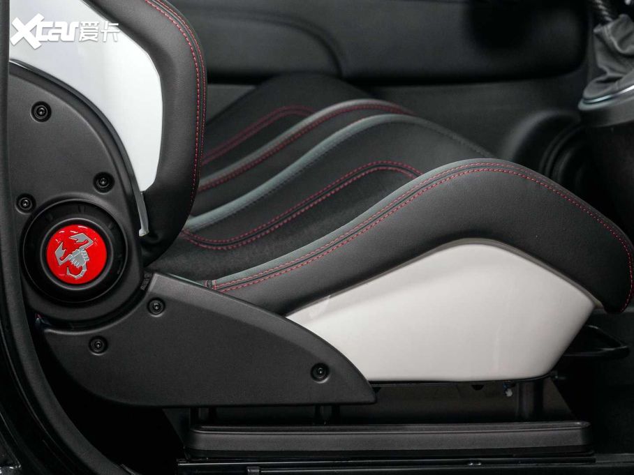 2021Ɓ500 695 Abarth Esseesse Collectors Edition