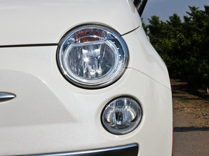 2012款1.4L Gucci版 大灯