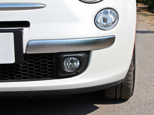 2012款1.4L Gucci版 前雾灯
