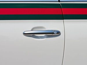 2012款1.4L Gucci版 主驾门拉手