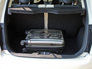 2012款1.4L Gucci版 行李厢空间